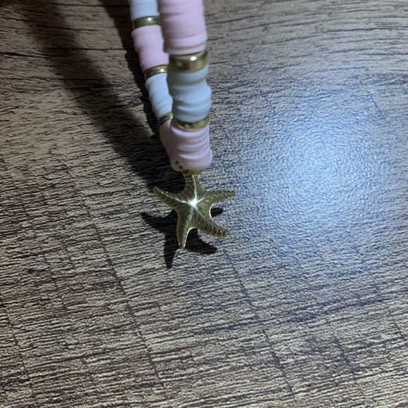 Pink white and gold starfish clay bead bracelet handmade - Picture 3 of 4